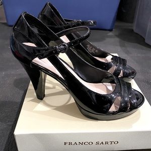 Black high heels size 8.5